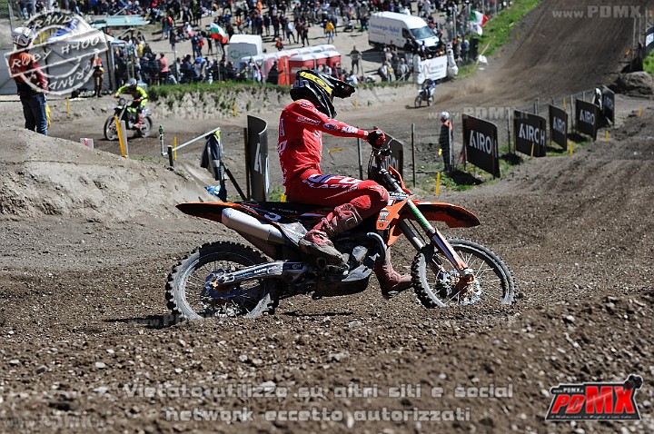 ROB_2609 (Copy).jpg